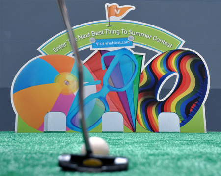 Putt through the hole at one of three York Region malls this weekend for your chance to win cool summer gear.